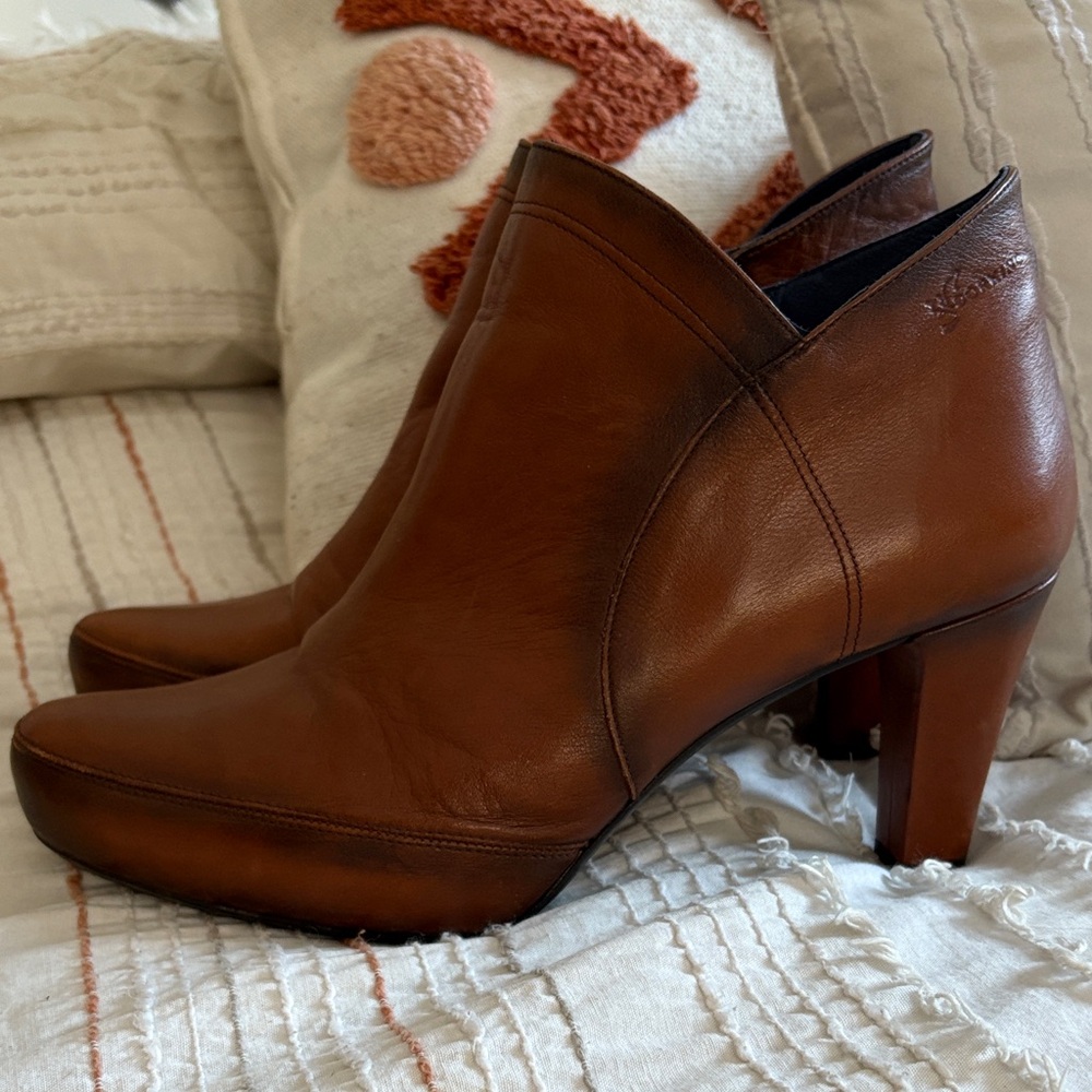Women’s DorKing Platform Toe Chic Brown Leather Heeled Boots Size 41